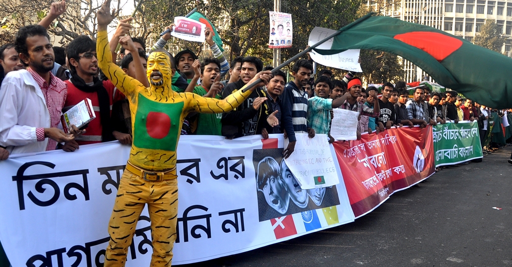 The cricket lovers of the country brought out a rally in front of National Museum on Saturday protesting the decision of three cricket boards.The cricket lovers of the country brought out a rally in front of National Museum on Saturday protesting the deci
