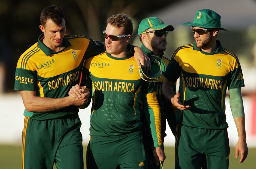 Ryan McLaren, David Miller, Faf du Plessis and Wayne Parnell enjoy their victory against Zimbabwe in 2nd ODI at Bulawayo on Tuesday.