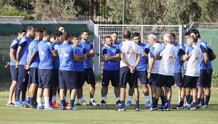 Greece's new national team coach Claudio Ranieri of Italy speaks to his players during a training session in Athens on Monday. Greece plays against Romania on Sunday (Sept. 7) in qualification group F that also includes Hungary, Finland, Northern Ireland