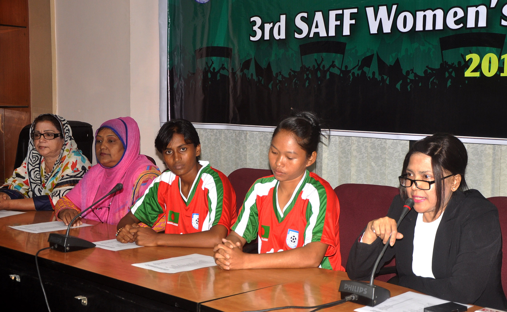 Deputy Chairperson of Women's Wing of BFF Mahfuza Akhter Kiron speaking at a press conference at the conference room of BFF House on Sunday.