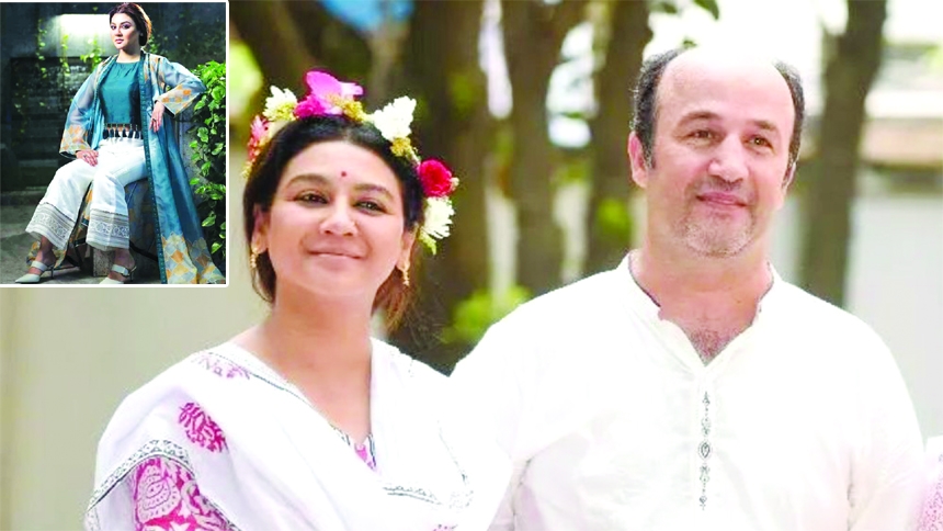 Jaya Ahsan along with Iranian director Morteza Atashzamzam at a photo session in the capital during shooting of movie Fereshte
