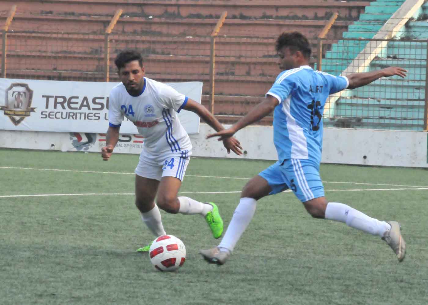A scene from the match of the Marcel Bangladesh Championship League Football between Uttar Baridhara Club and Fakirerpool Youngmenâ€™s Club at the Bir Shreshtha Shaheed Sepoy Mohammad Mostafa Kamal Stadium in the city's Kamalapur on Tuesday.