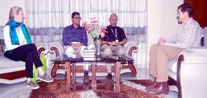 US envoy to Bangladesh, Earl Robert Miller and the Vice-Chancellor of Begum Rokeya University, Rangpur Prof Dr Nazmul Ahsan Kalimullah, BNCCO exchange their views at the official residence of the VC at University campus in Rangpur on Tuesday.